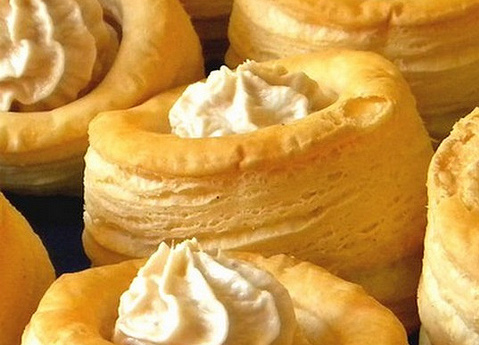 Vol au vent con mousse di tonno