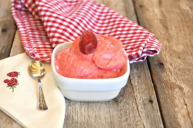 gelato alla fragola bimby