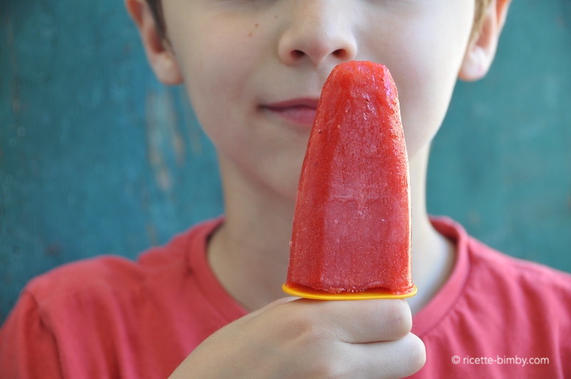 Ghiacciolo alla fragola Bimby