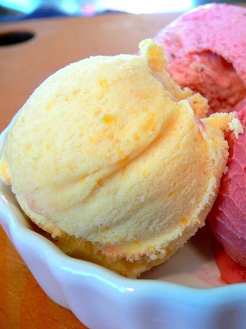 Gelato alla pesca