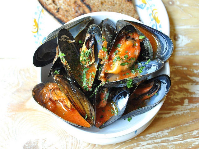 Cozze al sugo