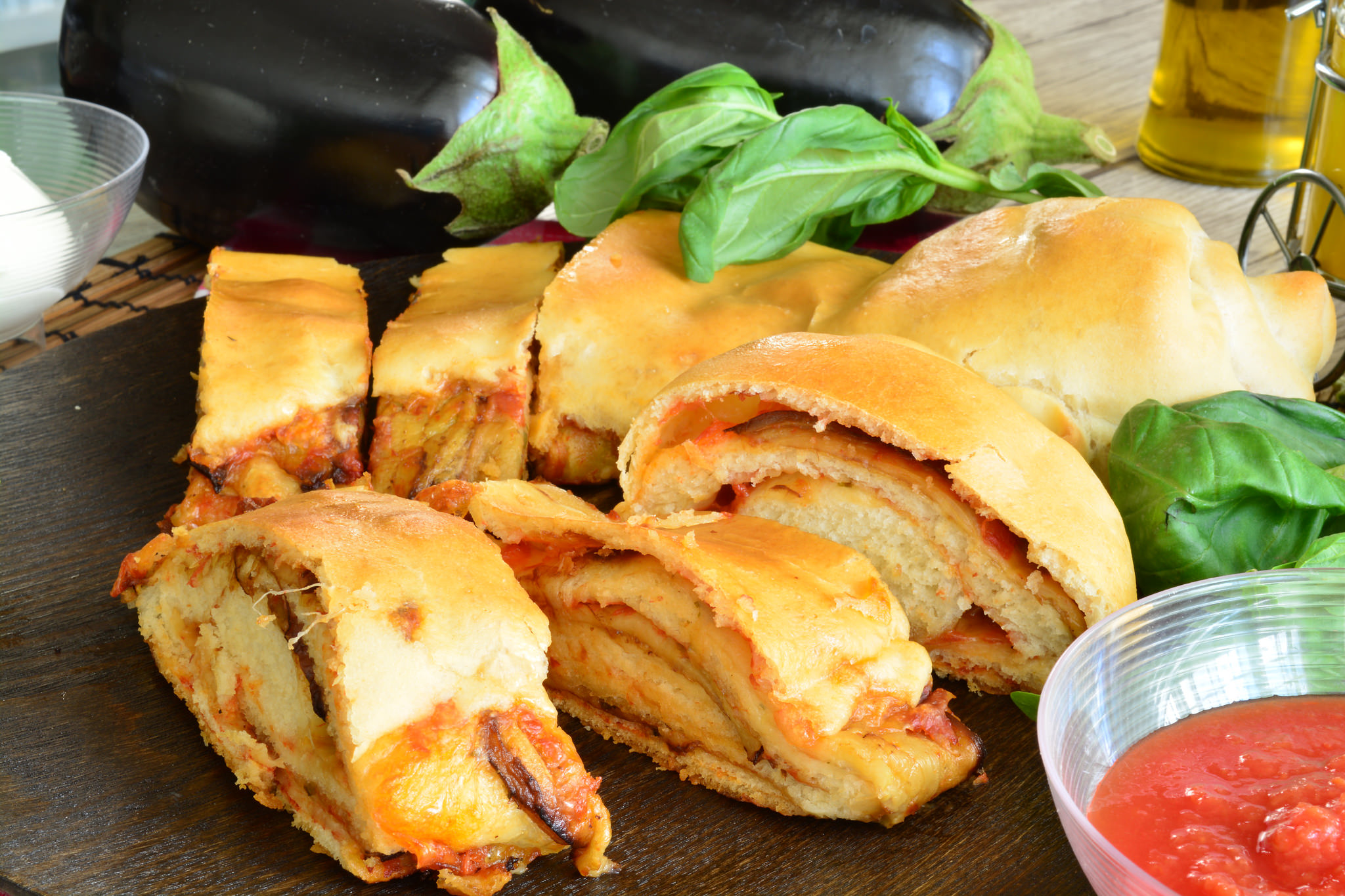 Featured image of post Recipe of Rotolo Di Pizza Farcito