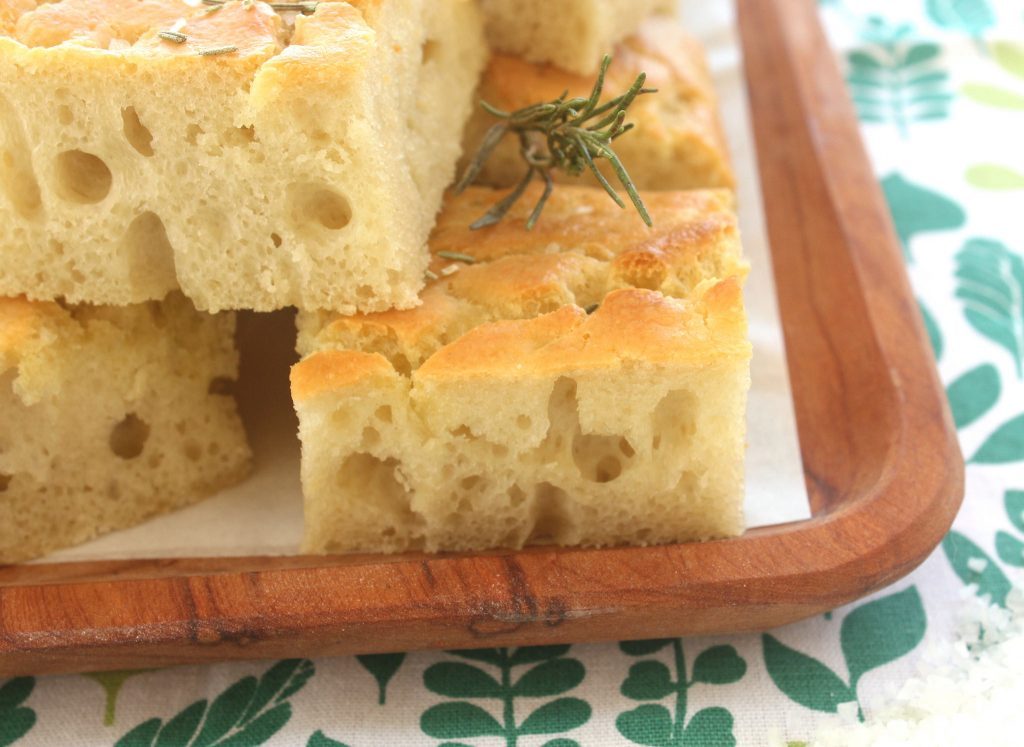 Focaccia alta e morbida