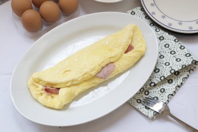 Omelette prosciutto e formaggio