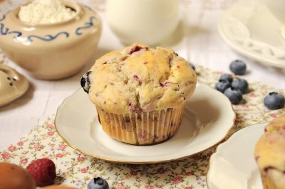 Muffin yogurt e frutti di bosco