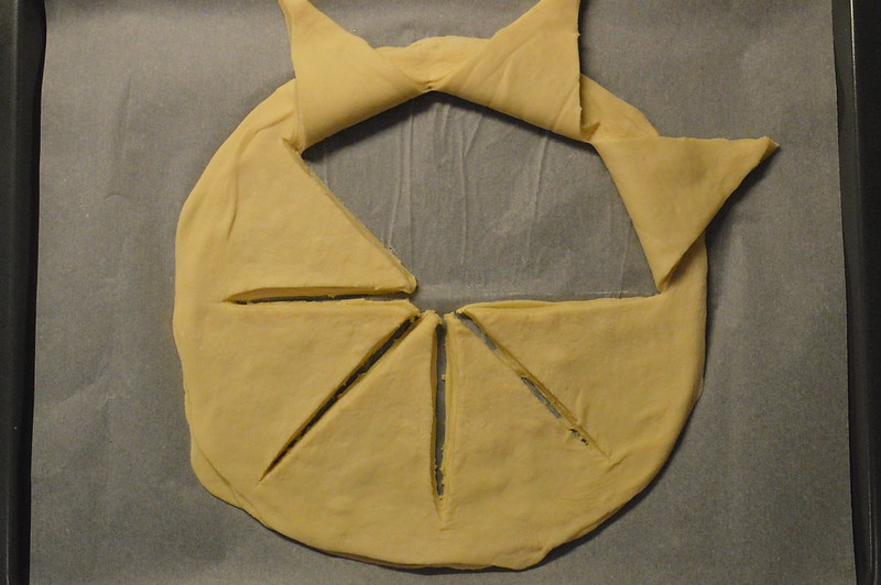 tagli e piegature del primo disco di pane girasole