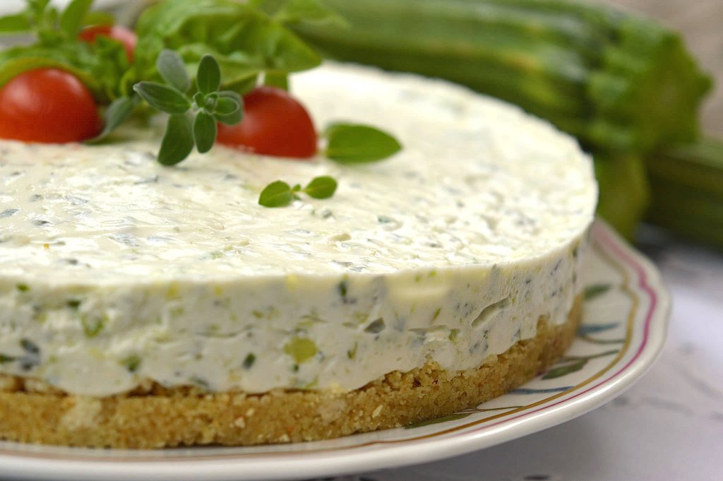 Cheesecake salata alle zucchine