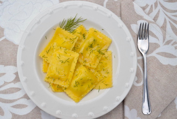 Ravioli al salmone