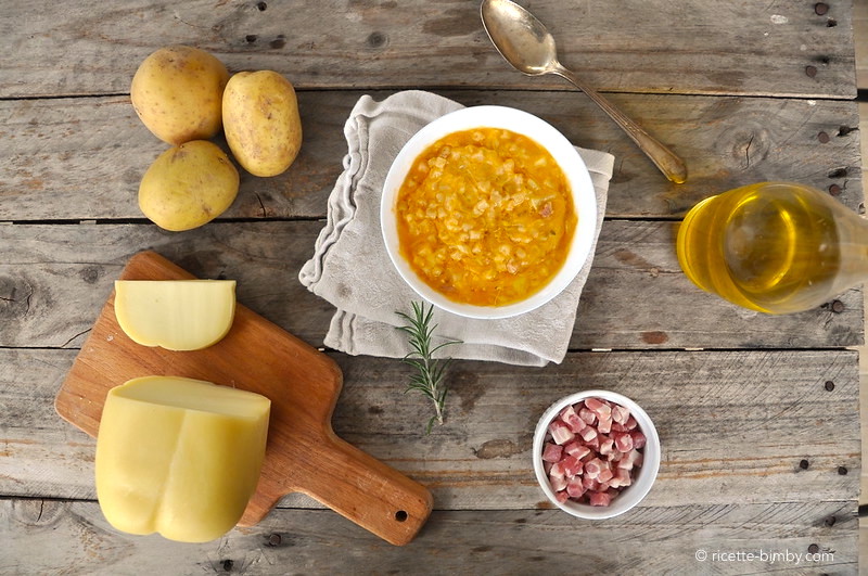 Pasta patate provola e pancetta Bimby napoletana