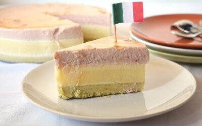 Bavarese tricolore: pistacchio, vaniglia e fragola