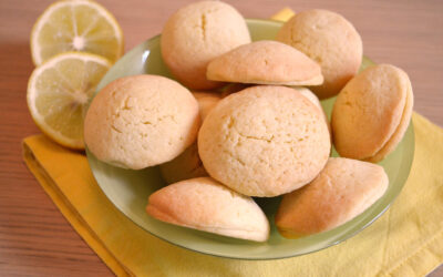 Biscotti ripieni al limone (tipo Grisbì)