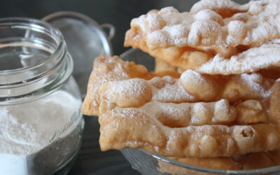 Ricetta delle Chiacchiere di Carnevale fritte e bollose con il Bimby