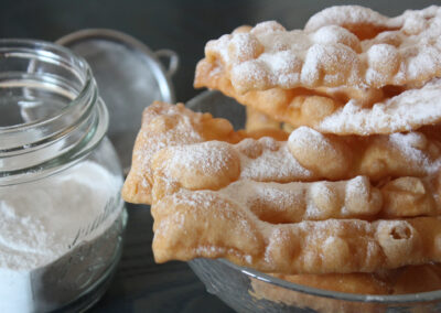 Ricetta delle Chiacchiere di Carnevale fritte e bollose con il Bimby