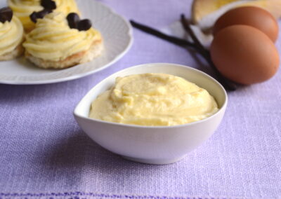 Crema diplomatica