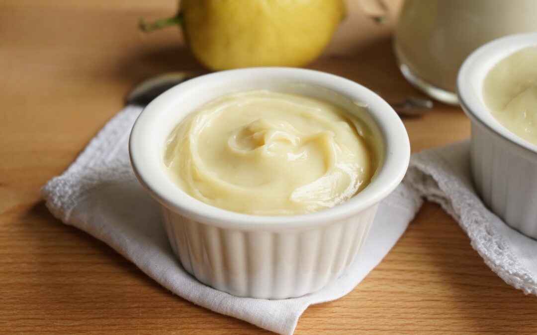 Crema pasticcera vegan senza latte e uova