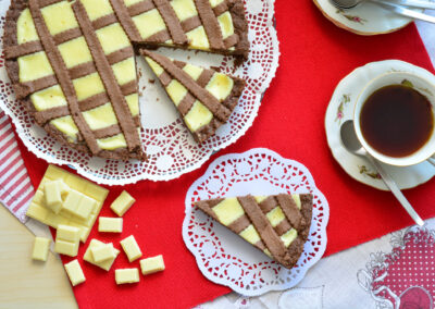 Crostata al cacao e cioccolato bianco