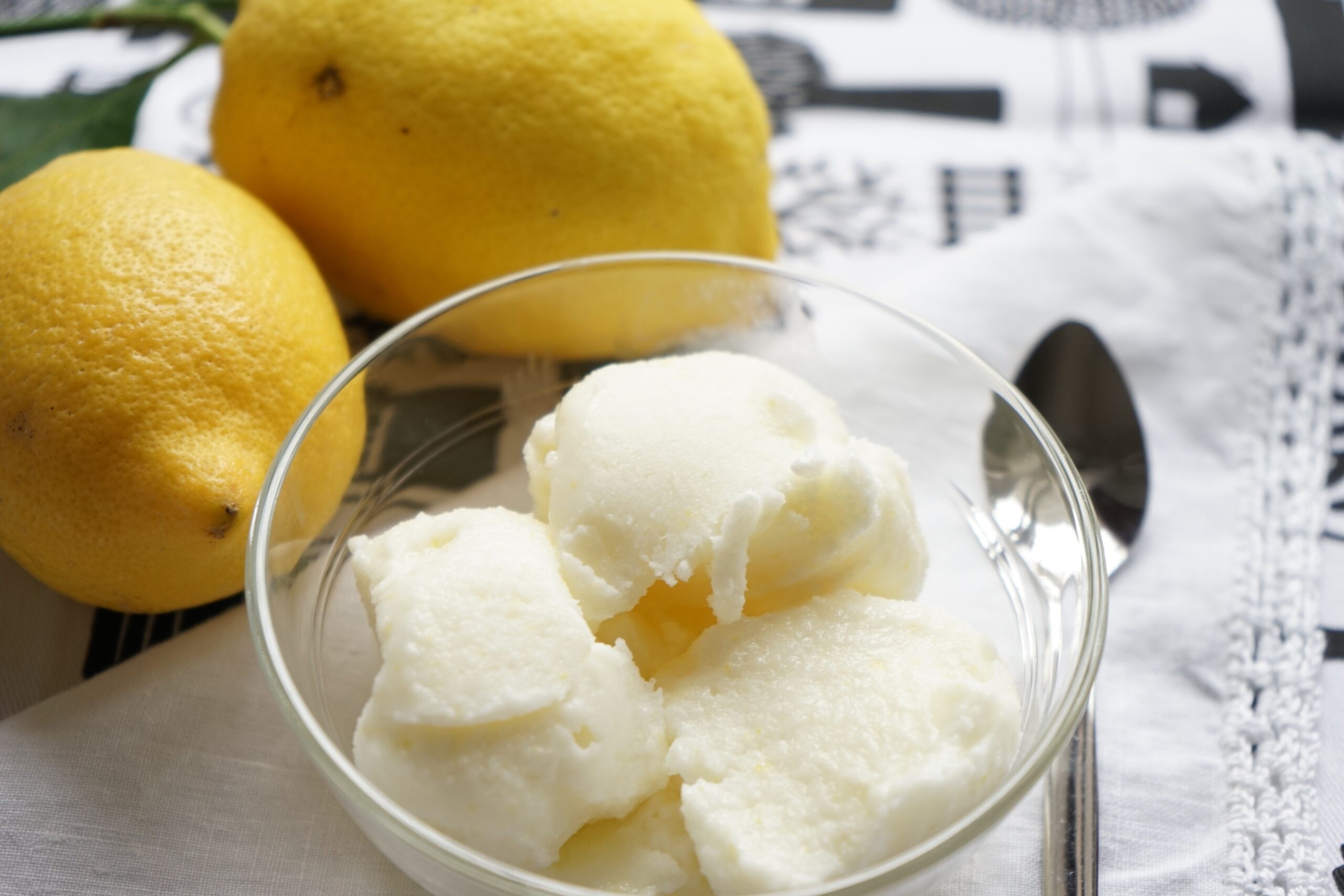 Gelato al limone senza uova Bimby