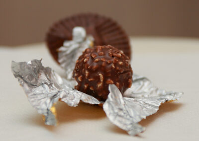 Gelato rocher con gianduia, wafer e nocciola
