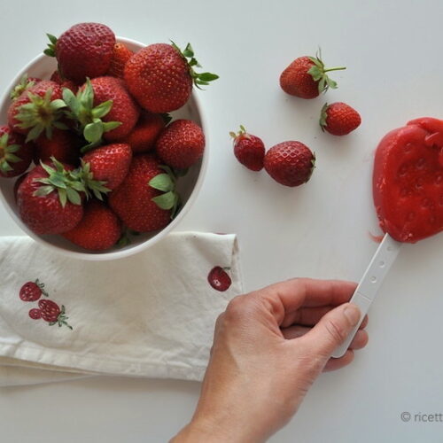 Ghiaccioli alla fragola Bimby