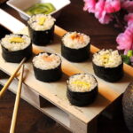 Makimono Bimby: tris di rotolini di riso giapponesi con salmone, avocado e frittata giapponese