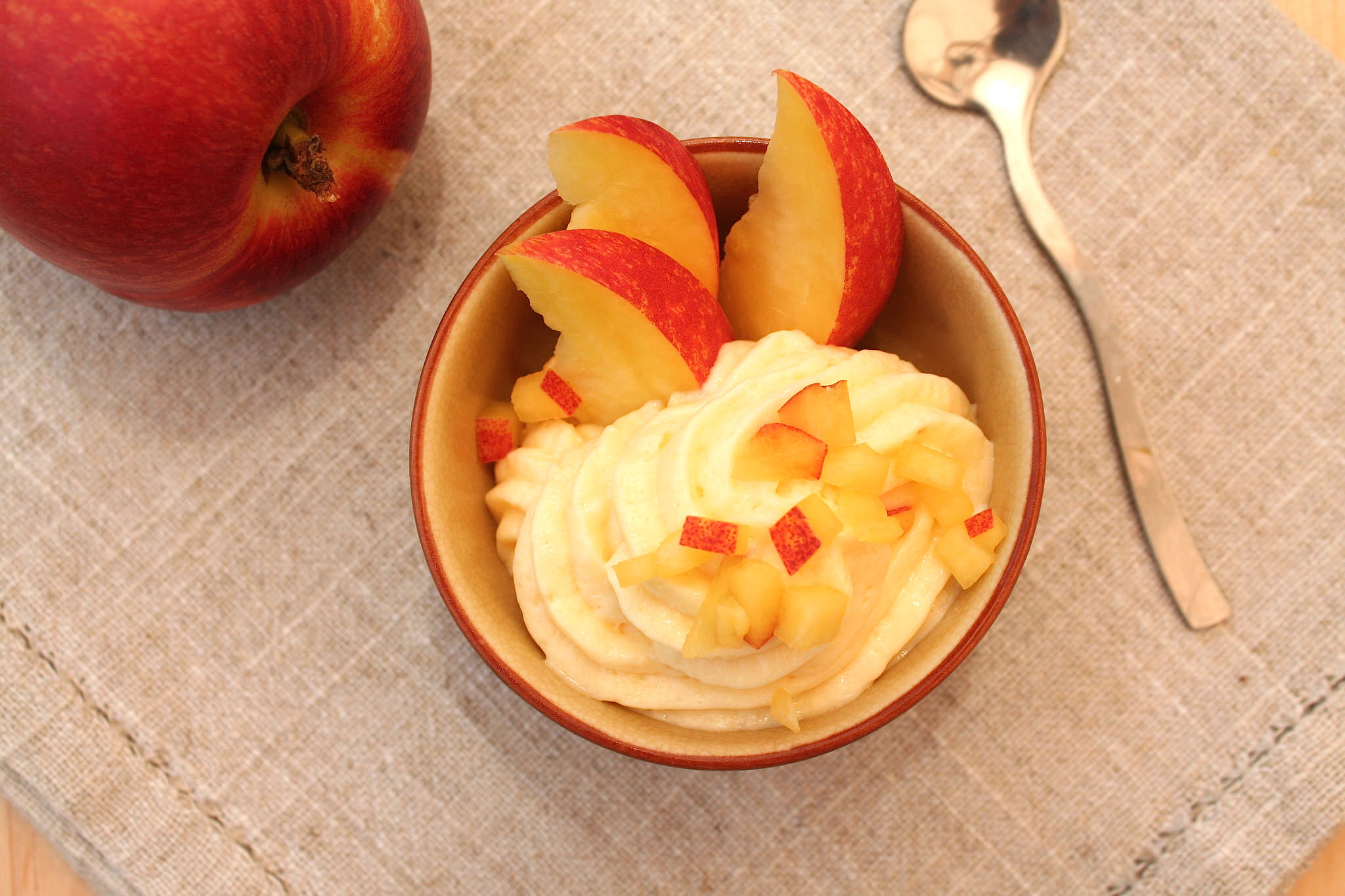 Mousse alla pesca Bimby