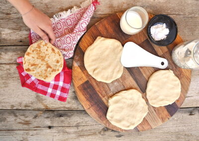 Pane senza lievito (tipo naan)