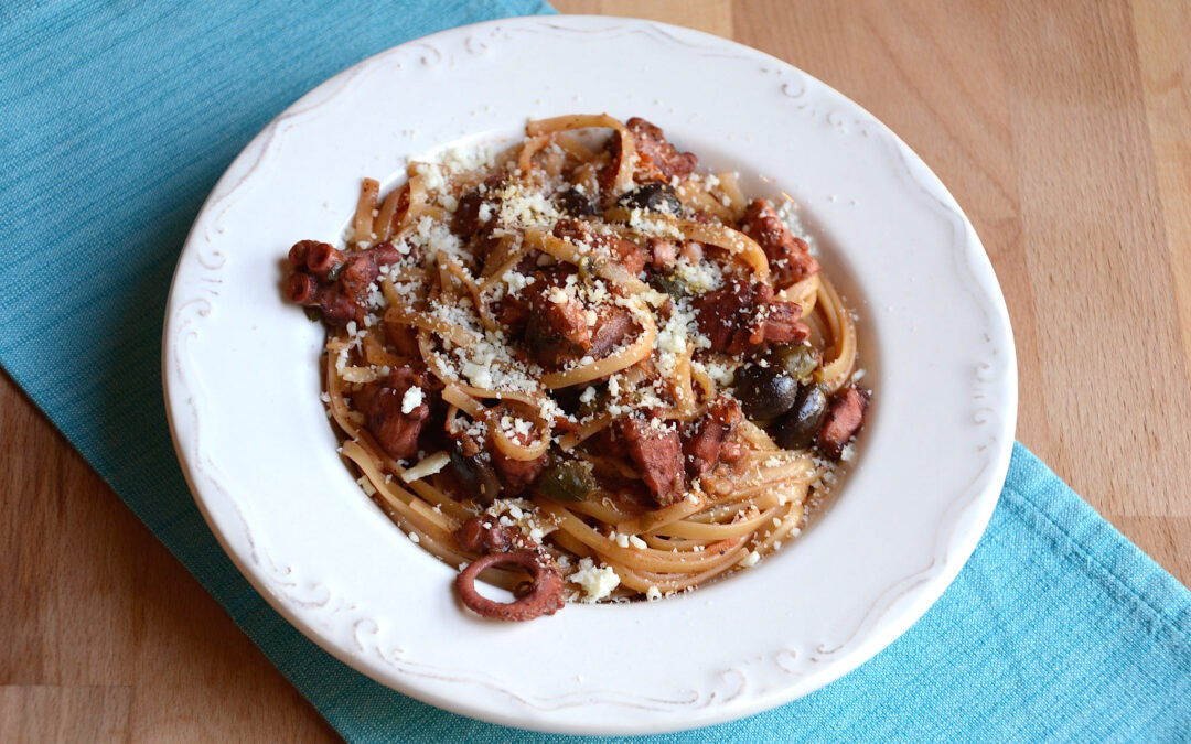 Pasta e polpo con pecorino