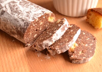 Salame di cioccolato con pandoro
