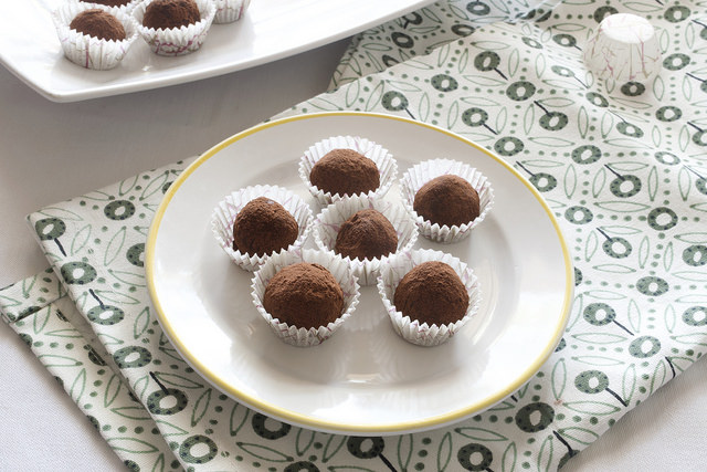 Tartufi al burro di arachidi e cioccolato Bimby