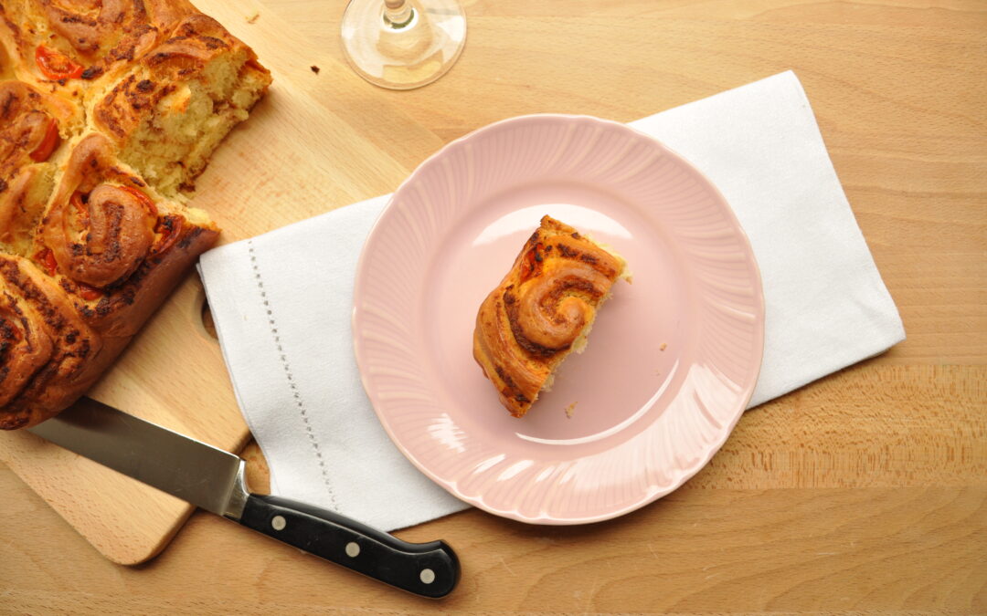 Torta di rose Bimby salata: la ricetta con il tonno