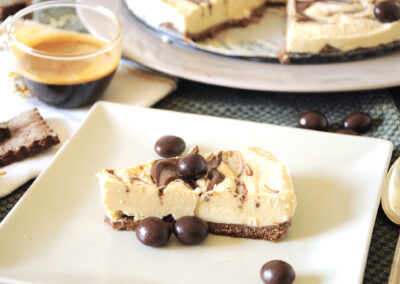 Torta fredda al caffè variegata alla Nutella