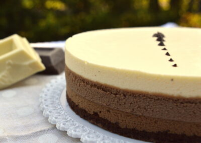 Torta ai tre cioccolati
