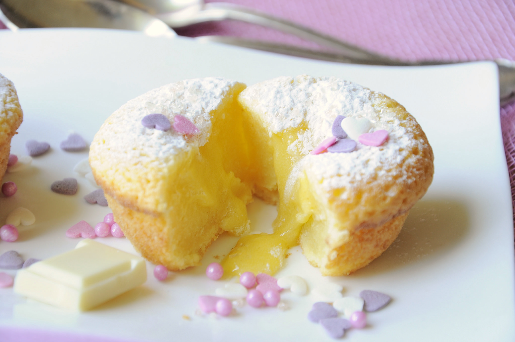 Tortino al cioccolato bianco con cuore morbido Bimby Tortino al cioccolato bianco con cuore morbido Bimby