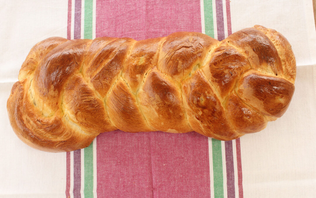 Treccia salata Bimby ripiena di indivia e olive