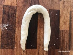 Treccine siciliane con lo zucchero passo passo 2