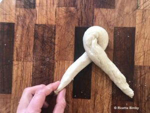 Treccine siciliane con lo zucchero passo passo 3