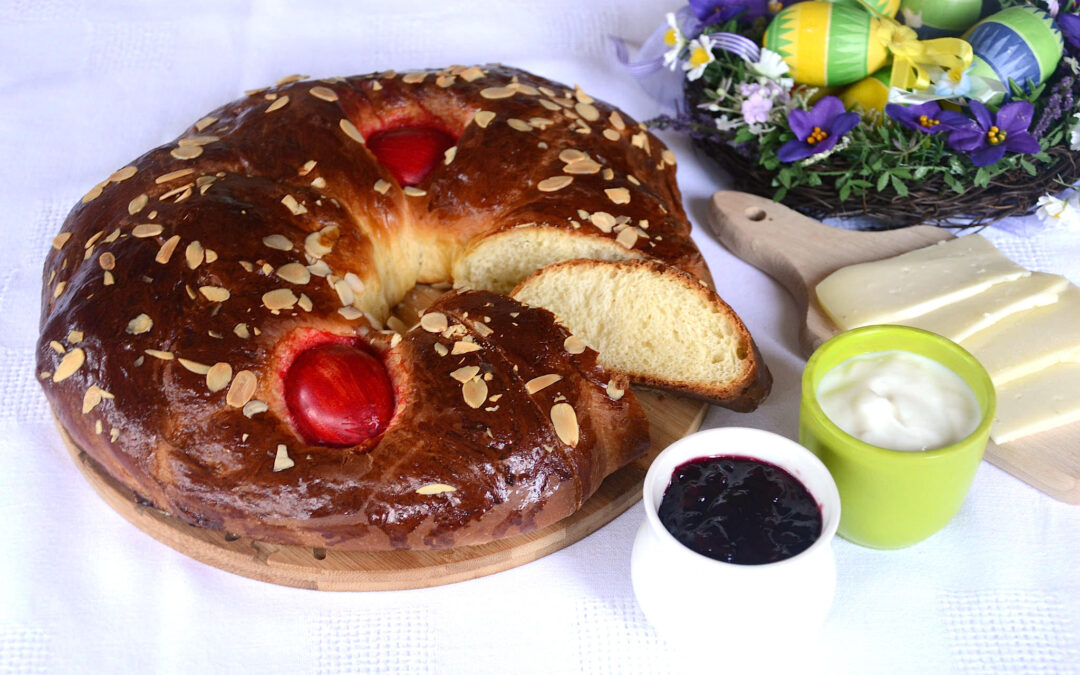 Tsoureki: pane greco di Pasqua