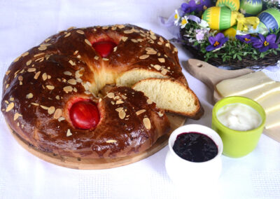Tsoureki: pane greco di Pasqua