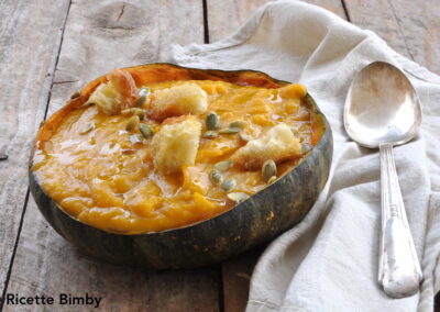 Vellutata di zucca: ricetta cremosa con il Bimby