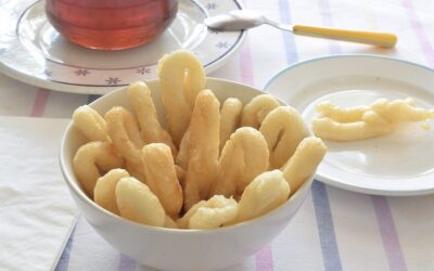 Zeppole scaldate (zirpuli scaudati)