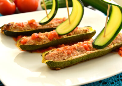 Zucchine ripiene di carne e salsiccia