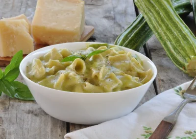 Pasta e zucchine Bimby risottata e cremosissima