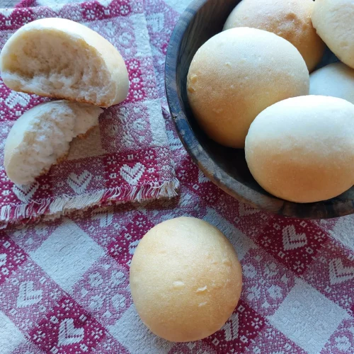 brioche all'acqua bimby soffici sfornate e pronte per essere farcite