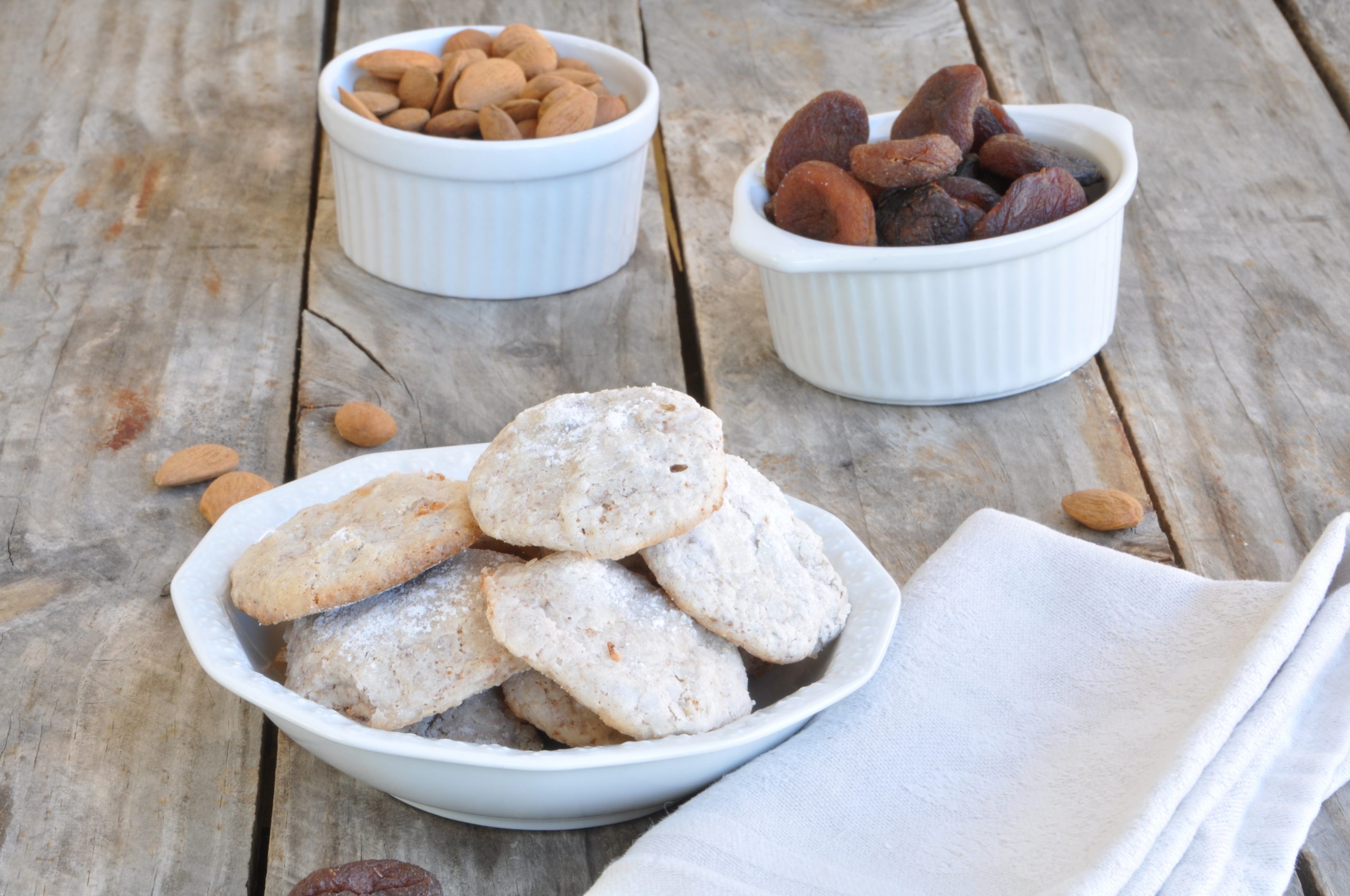 Amaretti all'albicocca preparati con il Bimby